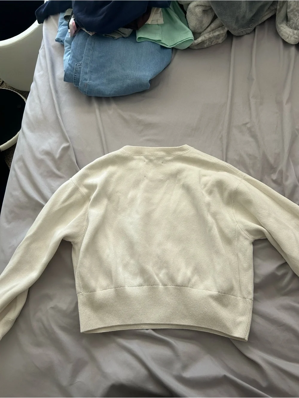 aerie Light Cream Crewneck Sweater